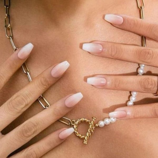 24 Pcs Nails Natural Delicate & Comfortable