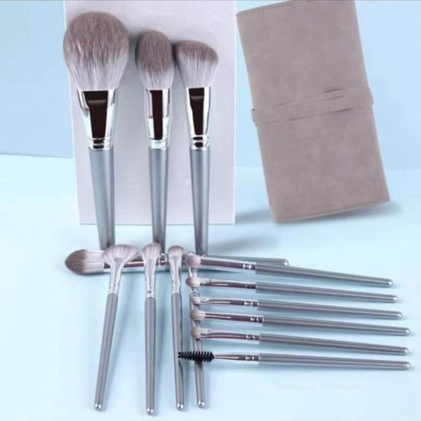 14 Gray Makeup Brushes Complete Set In A Large Leather Portable Makeup Case