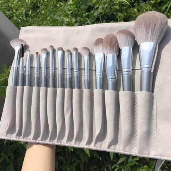 14 Gray Makeup Brushes Complete Set In A Large Leather Portable Makeup Case